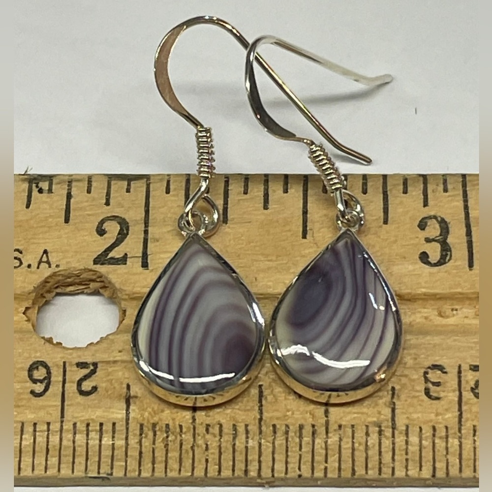 E1206 Wampum quahog shell sterling silver earrings dangle pear shaped